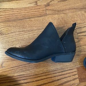 Black booties, Target brand, Size 7, Great condition